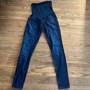 Maternity AG Jeans - size 25